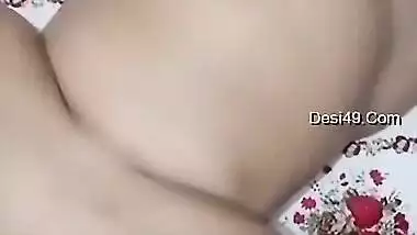 Today Exclusive- Famous Khushboo Bhabhi Bathing And Showing Her Big Boobs Part 2