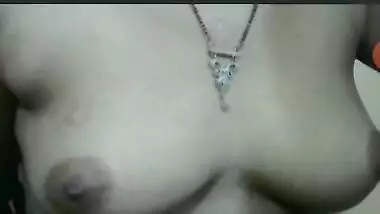 Desi indian girl showing on cam