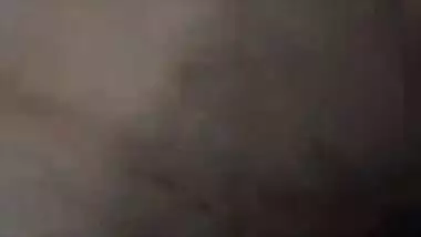 Hot looking Desi wife sex with her boyfriend got exposed