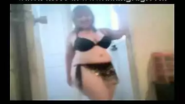 Wife enjoy Nude Dance