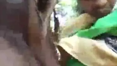 Village lovers outdoor sex play video for the first time