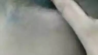Tamil Girl pussy show latest MMS video
