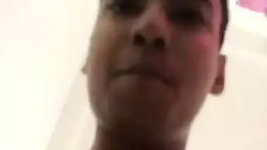 Srilankan girl moaning sex video with boyfriend in hotel