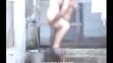 Village bhabhi outdoor porn video with next door lover