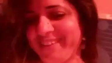 Desi aunty boobs and pussy show
