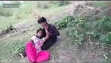 Desi lover outdoor romance