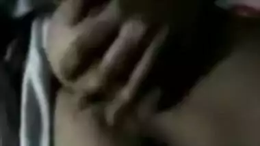 Indian girl has the best tits 