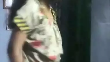 Desi village cute teen show her sexy body