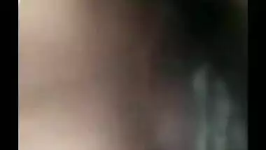 Dirty Desi woman makes guys horny showing pussy in the close-up video