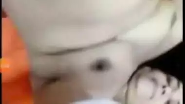 Boudi Showing her Nude Body 2 CLips Part 2