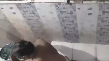 Desi Bhabhi Bathing record By