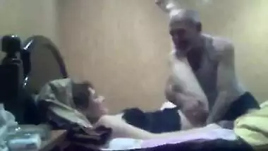 Rich old man hot sex with desi randi