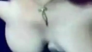 Northindian girl playing with bf dick