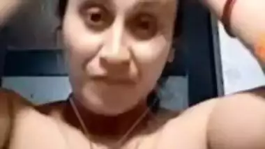 Sexy Paki Girl Shows Boobs New Clip