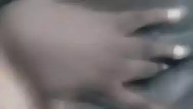 Desi aunty showing he big boobs and pussy