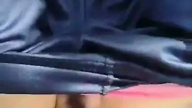 Daring lover and his Muslim GF enjoys outdoor sex
