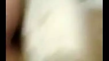 Pakistani sex video of Muslim bhabhi solo desi chudai