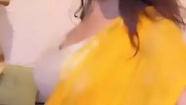 SEDUCTION FILLED BABE SEXY IN YELLOW SAREE BACKLESS HOTNESS