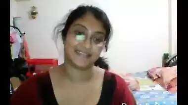 Sexy figure young bhabhi exposing her asset