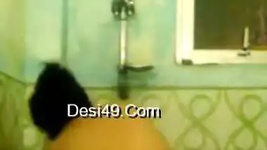 Today Exclusive-horny Boudi Bathing