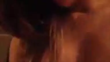 Mameri bahan ki kuwari chut chudai ka Indian porn video