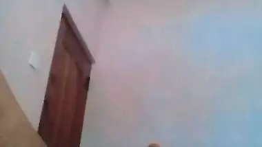 Sri Lankan Young Girl Leaked 2 videos and photos part 1