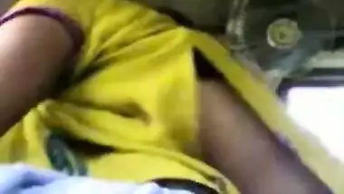 Car mai sauteli bahan ki kasi chut step brother ne phadi