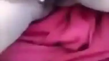Sexy aunty exposing her boobs and hairy pussy