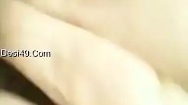 Exclusive- Sexy Look Desi Girl Showing Her Boobs And Wet Pussy