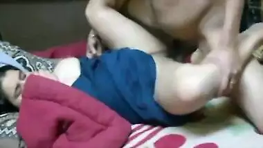 A bhabhi enjoys her devar’s big dick in a Mumbai sex video