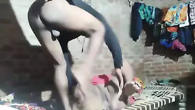 Village mature aunty ass fucking from behind by lover