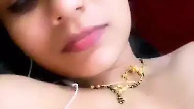 Sexy Nikita Bhabhi showing boobs on live cam