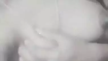 Tiny tits Indian girl nude selfie MMS