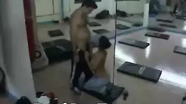 Tamil auntie sucks cock like a pro