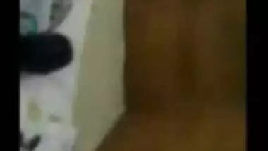 South indian girl shows her hot body to bf