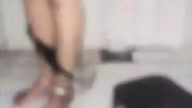 Desi wife Bathing tango live