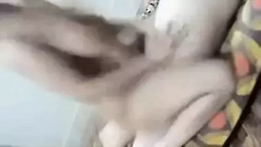 Sexy paki aunty sucking penis of neighbor