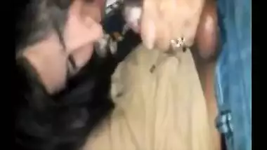 Indian xxx episode of desi aunty Poonam engulfing cock like pro