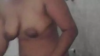 Southy nude MMS video worth watching it again and again