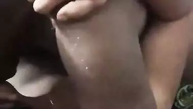 Man fucks his fair neighbor’s pussy in the desi sex video