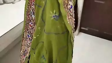 Indian Hot Stepmom Has Hot Sec With Stepson In Kitchen!father Doesnt Know With Clear Audio Indian Desi Stepmom Dirty Ta