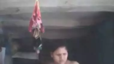 Desi Ruby bhabhi stripping saree playing with melons