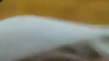Desi hot bhabi show her bis ass