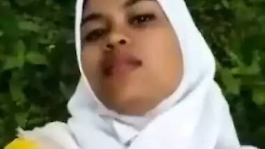 Muslim girl outdoor sex MMS movie scandal
