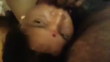 Desi sex of South Indian maid sucking big cock