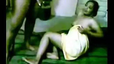 Naughty aunty tamil sex video with hubby’s friend