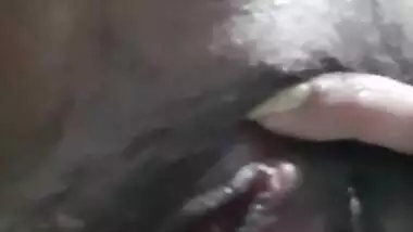 BEAUTIFUL LANKAN BABE BATHING FULL LENGTH HD VIDEO
