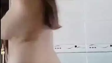 Horny unsatisfied girl got viral on reddit, her bf lefted there for she has no contr