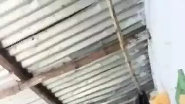 Quiet Hindu Schoolgirl records a pussy selfie