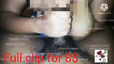 Crazy bitch sucking pumblers cock